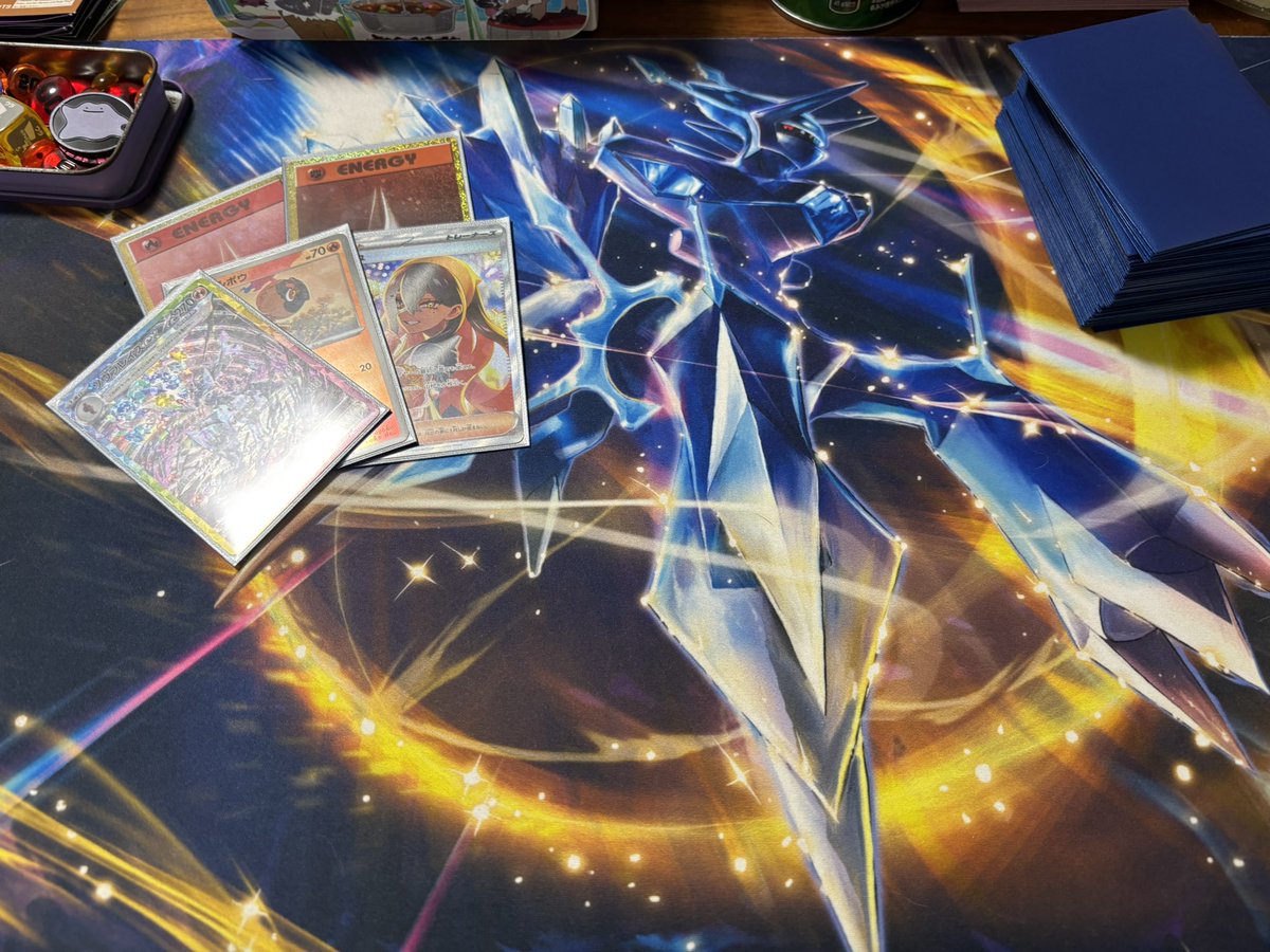 デッキとプレマとスリーブが好きすぎてポケカ楽しい気がする🔥
頭が時代遅れすぎるから、試合がゆっくりでしか進まない。シャカパチされてるしおあいこ👍