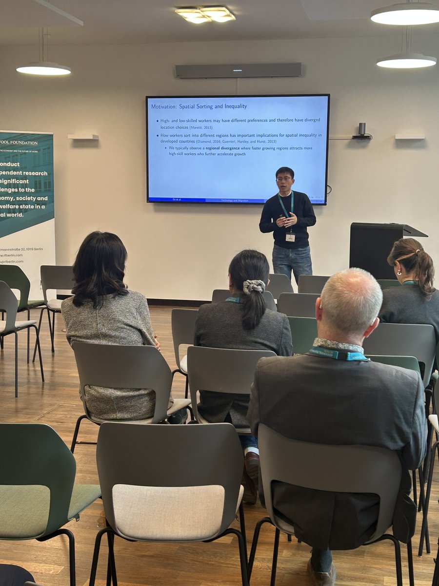 RF_Berlin's tweet photo. Closing out the session before the break on the first floor we have RFBerlin and @CReAM_Research Fellow Li Zhang presenting :
"Growing without Divergence: The Impact of Innovation on Low- and High-Skilled Migration in China"
#MigrationForum2026 #MigrationResearch #Economics https://t.co/aGOLkkUWJc