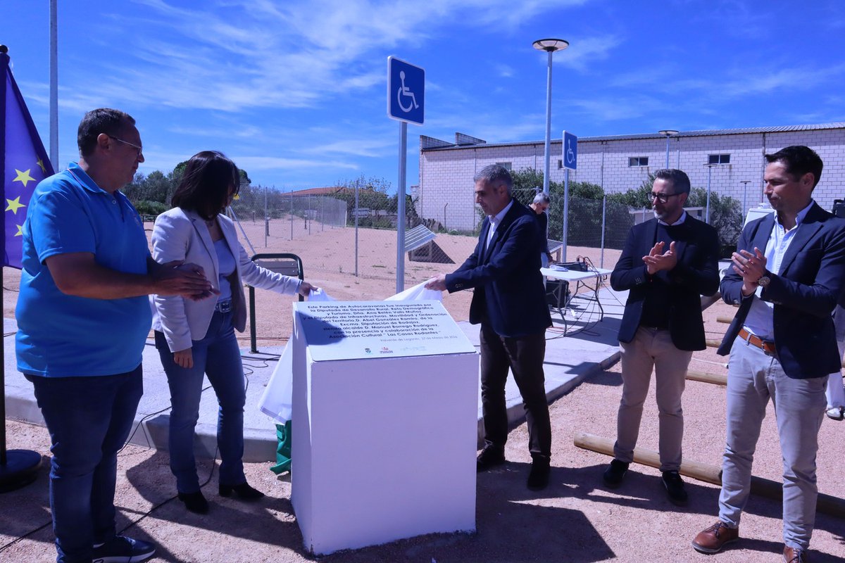BadSostenible's tweet photo. Nuevo proyectorealizado de los Presupuestos Provinciales Participativos de la @DipdeBadajoz  de Badajoz:
🚚 El Parking de autocaravanas en Valverde de Leganés 

https://t.co/xe4oIEw7vs
#ODS8 #ODS9 #CompromisoODS #Agenda2030DipBdjz #2030EsAhoraEsYa https://t.co/8gERNm0ku4