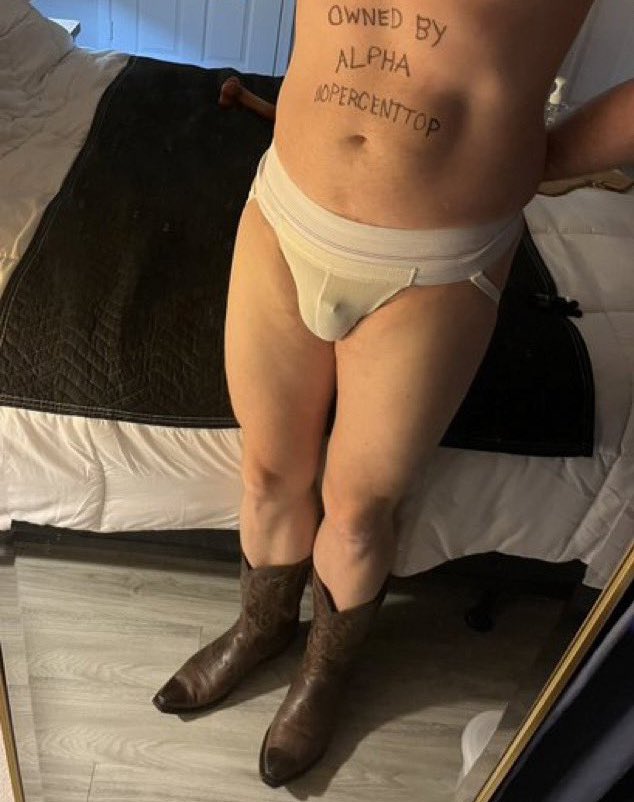 BiMarriedCwby tweet media