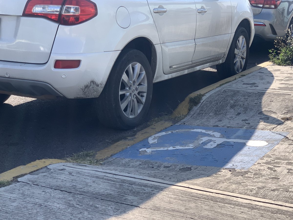 Daniel 🟡⚪️🟣⚫️ tweet media