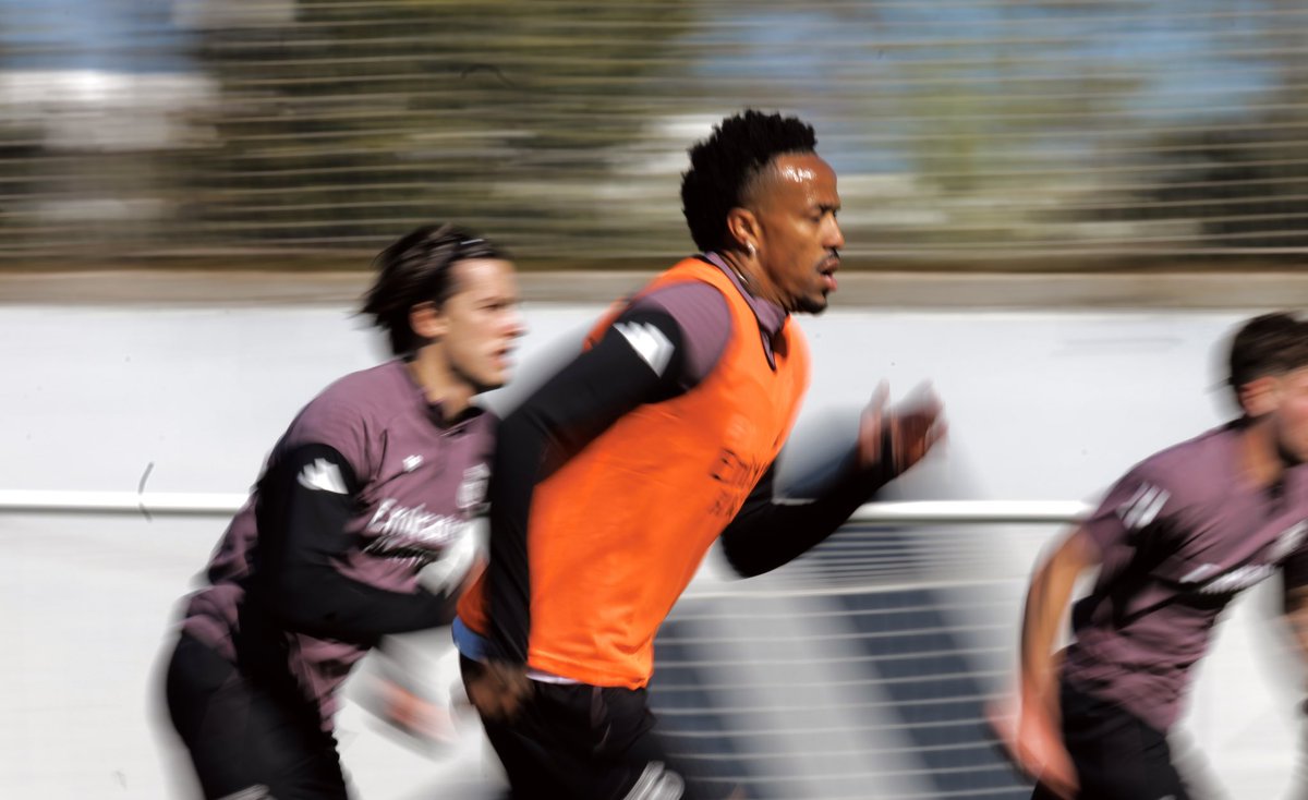Éder Militão tweet media