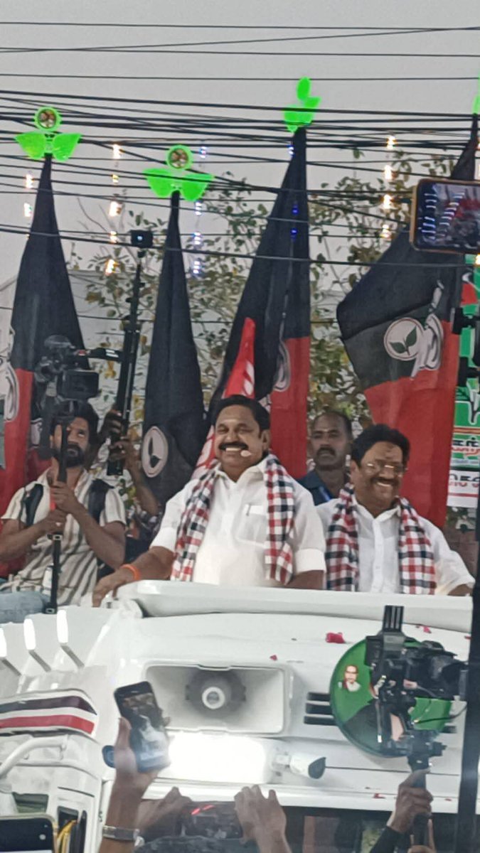 JDeepaBJP's tweet photo. #இன்று 27.03.2026  #NDA_தேசிய_ஜனநாயக_கூட்டணி #ஆலந்தூர்_சட்டமன்ற_தொகுதியில் அதிமுக முதல்வர் வேட்பாளர் திரு. @EPSTamilNadu   ஜி அவர்கள் #நங்கநல்லூரில் பிரச்சாரம் மேற்கொண்டார், பிரச்சாரத்தில் #பாரதிய_ஜனதா_கட்சி தொண்டர்கள் கலந்து கொண்டு வரவேற்றும் ...

@JDeepaBJP https://t.co/YWM80zPmav