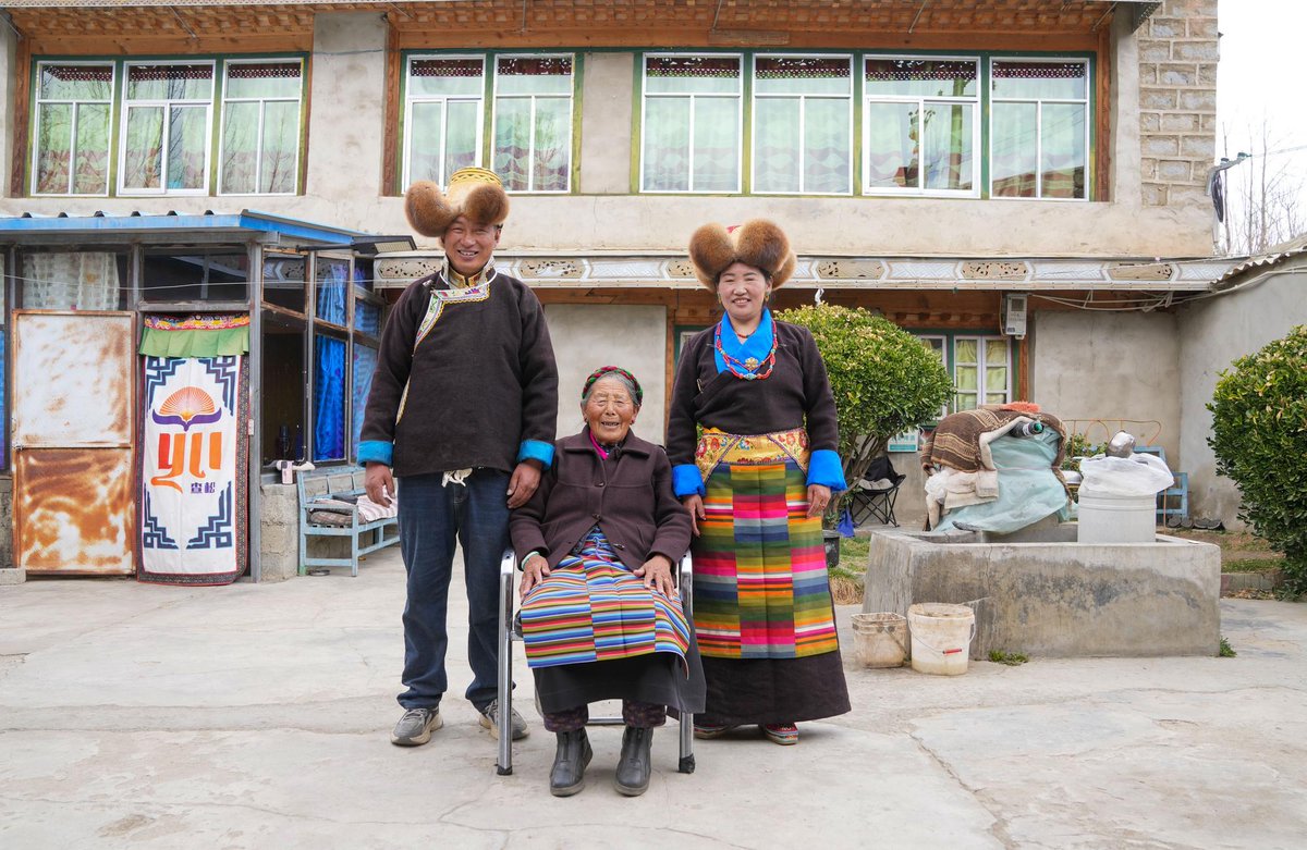 China Xinhua News tweet media