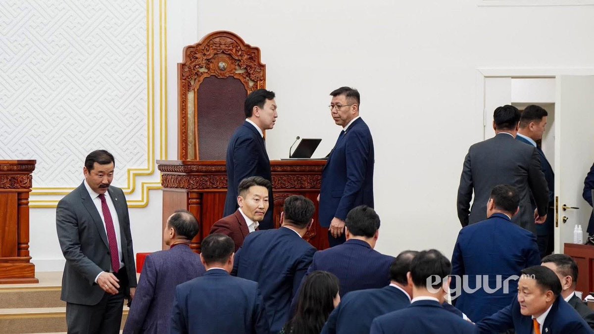 Зариг.мн Өнөрцэцэг tweet media