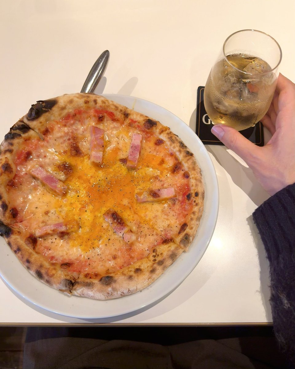ry00v42271's tweet photo. ビスマルクピザ🍕

しあわせ😋 https://t.co/5f92luLU8F