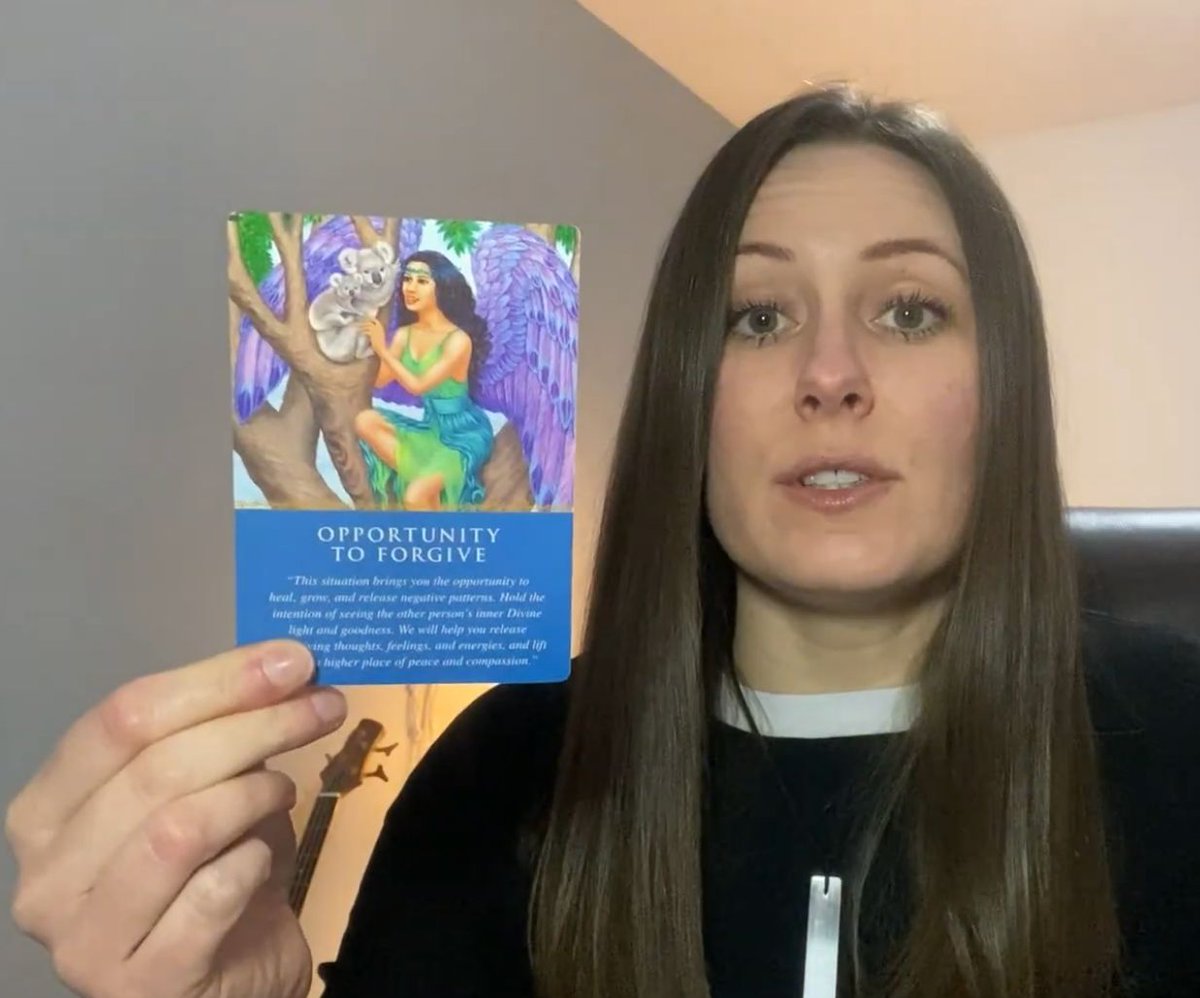 awakeningsigns's tweet image. ✨ Don't miss this opportunity to get a card reading directly from me today in a one card pull!
TODAY @ 3pm Eastern, 12pm Pacific, 7pm UK on our FB page:
facebook.com/spiritualawake… 

Comment to request your reading!

#Pickacard #angelcard #cardpull #tarotmessage