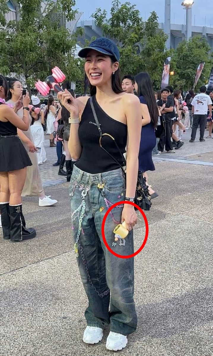 unchainedSK tweet media