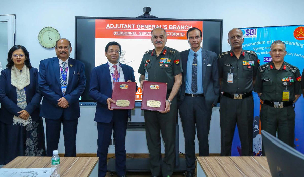 adgpi's tweet image. #IndianArmy and State Bank of India, #SBI have renewed their existing Memorandum of Understanding to continue providing comprehensive banking services and Personnel Accidental Insurance (PAI) cover to Agniveers of the Indian Army. The MoU has been extended for a further period of