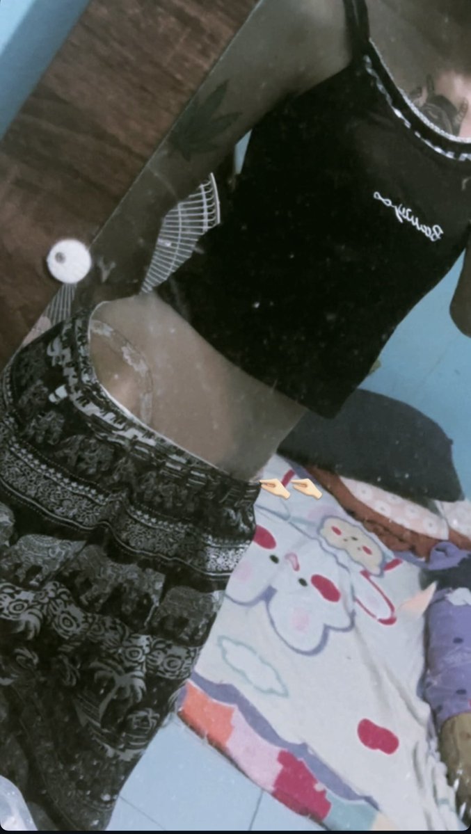 แป้นนนน tweet media