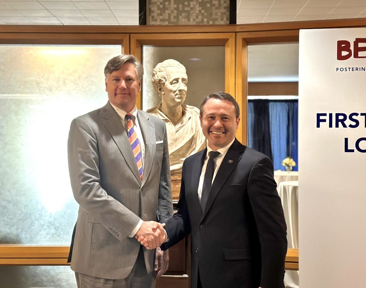 Honored by a pull-aside meeting with <a href="/DeputySecState/">Christopher Landau</a> Christopher Landau. A great friend of Kosovo and of President <a href="/VjosaOsmaniPRKS/">Vjosa Osmani</a> — his commitment, and vision for our country is felt deeply. Grateful for your support in advancing American &amp; Kosovo’s interests worldwide. 🇽🇰🤝🇺🇸