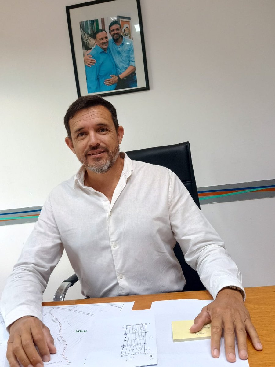 siposlarioja's tweet photo. ¡Feliz cumpleaños, Ing. Roberto Valle @robertovalleb! 🎈💧
Desde el Sindicato de Obras Sanitarias La Rioja saludamos al Gerente General de @AguasRiojanasok en su día.
Le deseamos una excelente jornada y un gran año de gestión y compromiso. 🥂✨
#SIPOS #LaRioja #AguasRiojanas https://t.co/qbYISY5OBQ