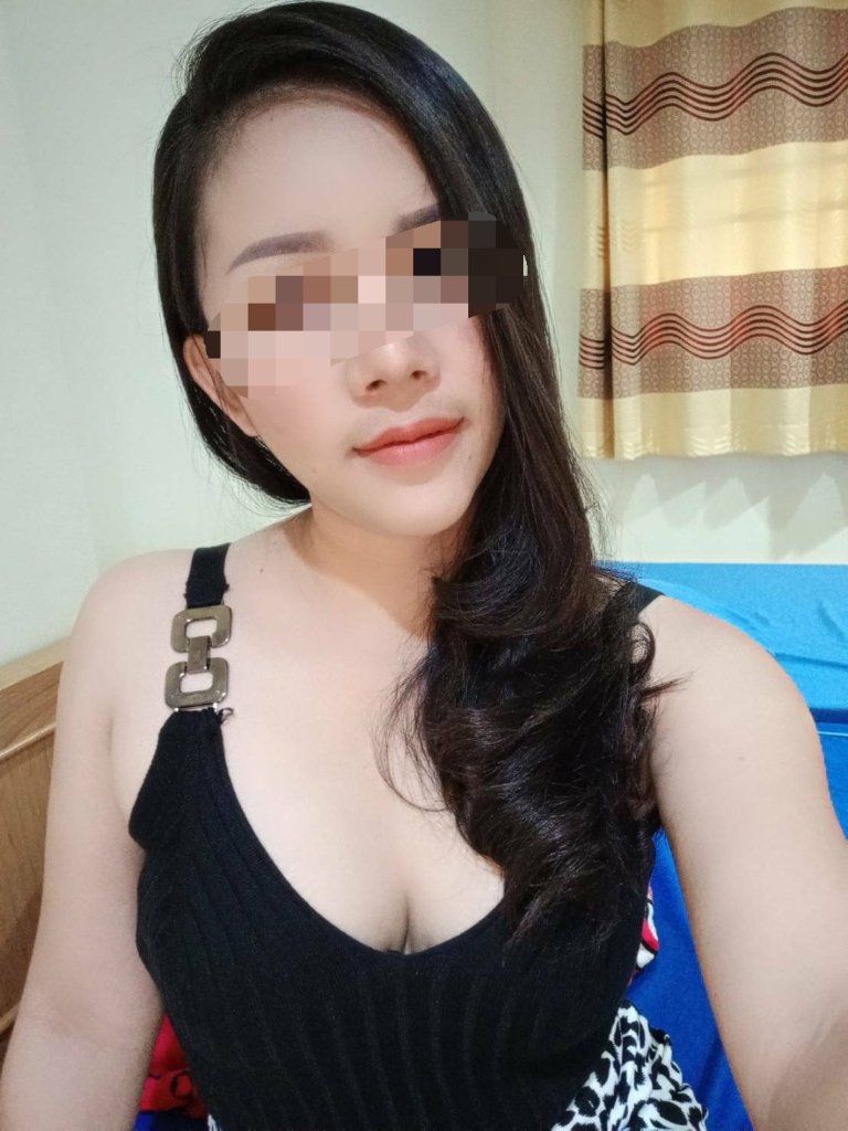 คนดัง สาวใหญ่วัยมันส์ โชว์อันลิมิต tweet media