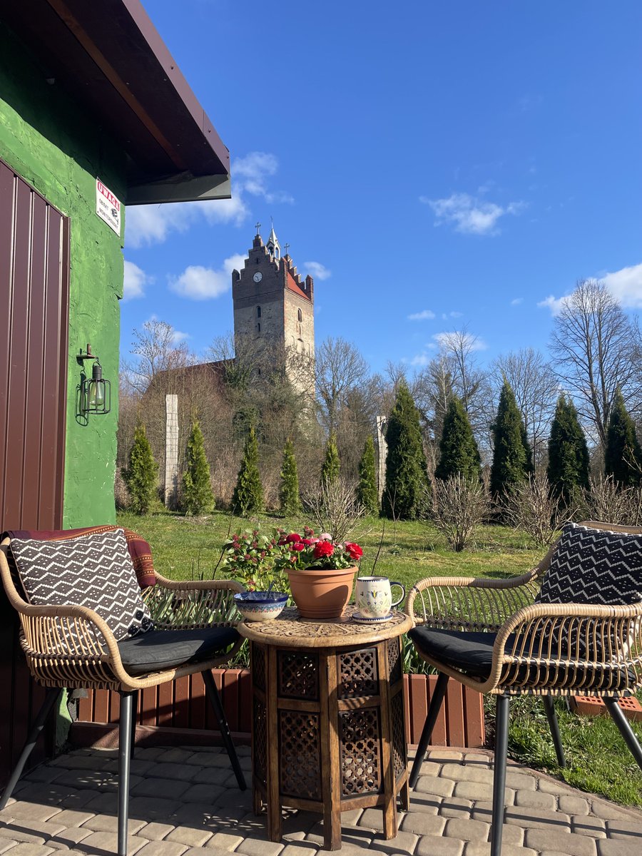 teodor_dziadek's tweet image. Chwilo trwaj💙🌺🫐🌰#country #mygarden #lubuskie #weekend #calm #silence #good #mood #tranquility #home 💜