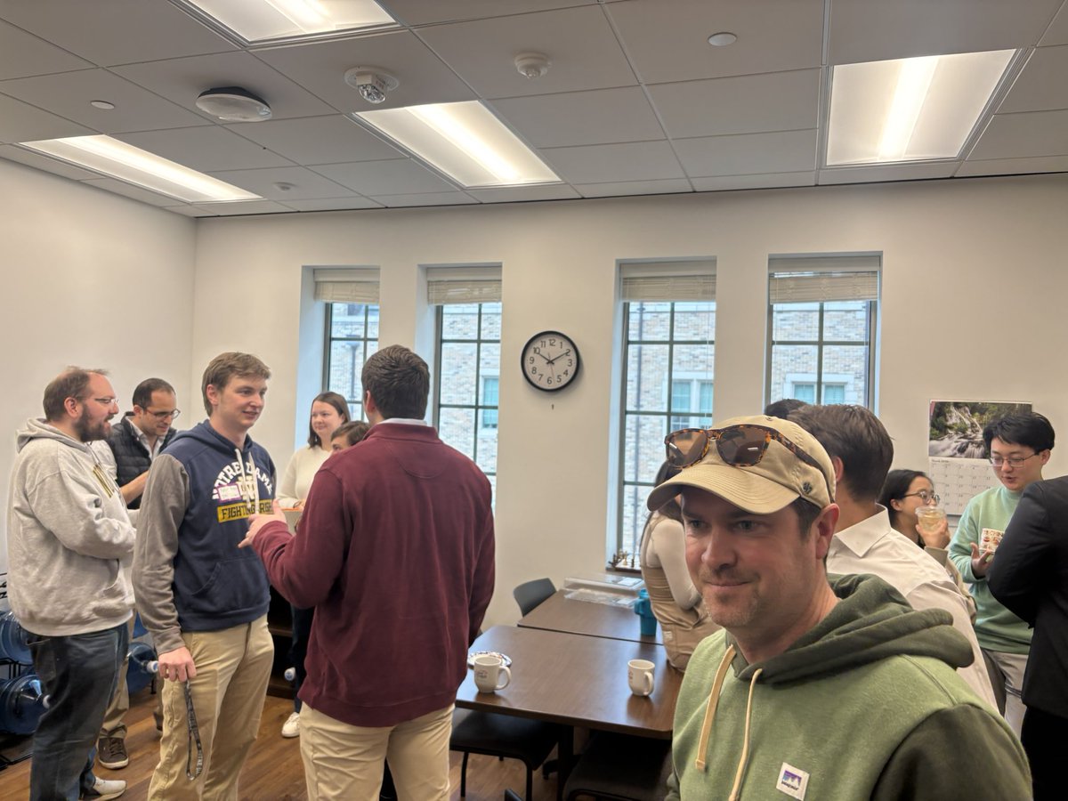 Notre Dame Economics tweet media