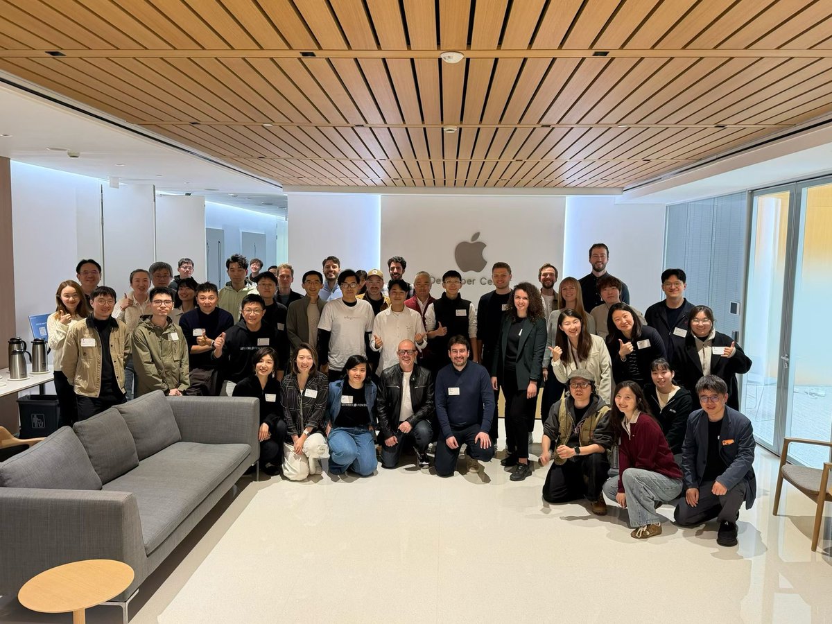 xChester ᯅ tweet media