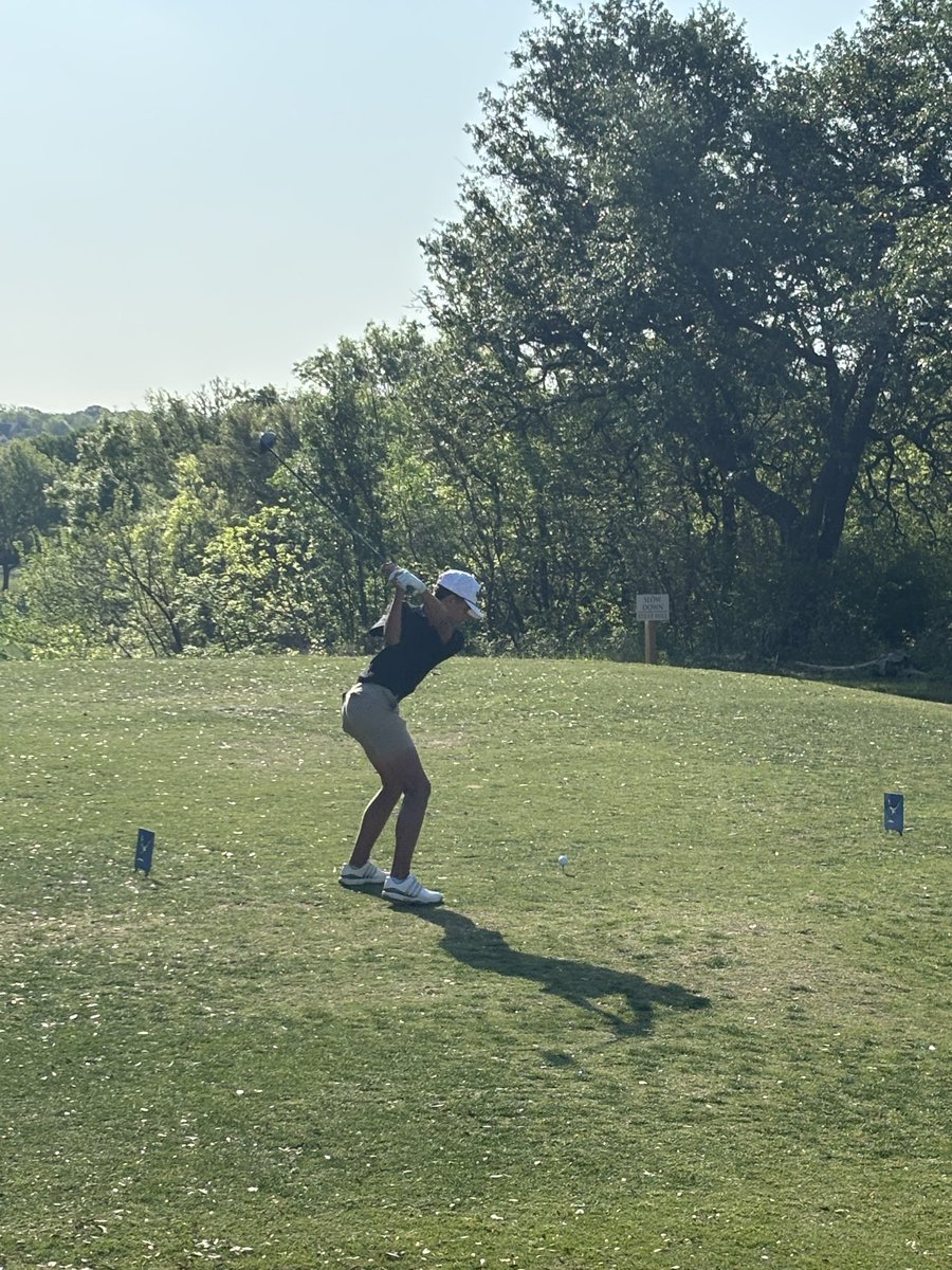 jeremyBmullins's tweet photo. Day 1 of boys district golf rolling! #AmorUp @emsisdathletics https://t.co/ivGZisRWNp