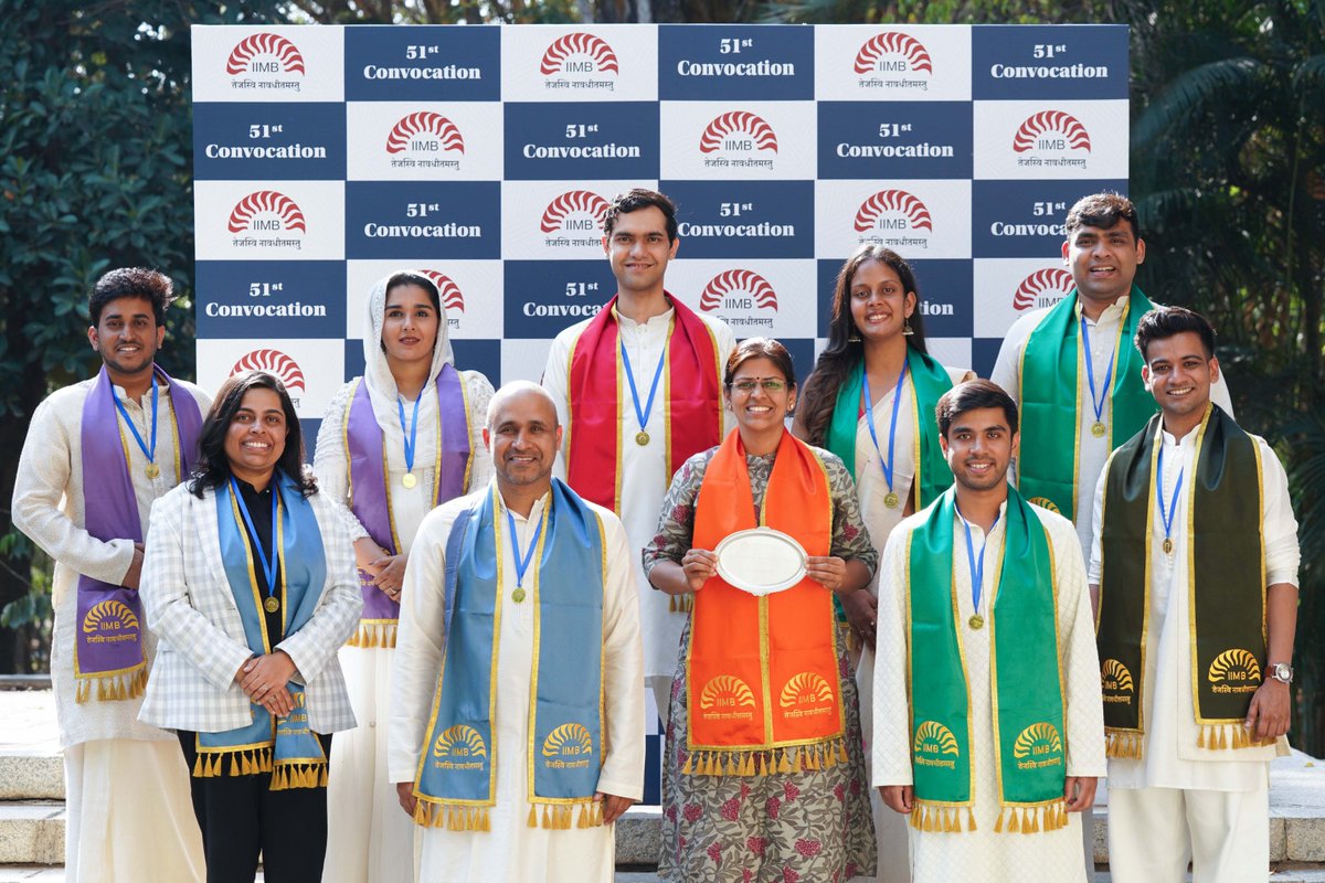 iimb_official's tweet photo. At IIMB's #51stConvocation, 785 students received their degrees in the presence of their families, Chief Guest Ms Vibha Padalkar, MD & CEO, HDFC Life; Prof. Malavika R Harita, Member, Board of Governors, IIMB; Prof. Dinesh Kumar, Director-in-charge, IIMB; and the IIMB community. https://t.co/WEuqkO8DV5