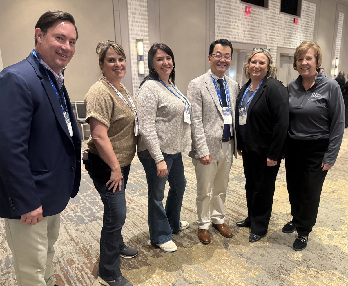 KHarbaugh's tweet photo. NAR Chief Economist Lawrence Yun and his Indiana fan club. #naraei https://t.co/6iaBoQksKJ