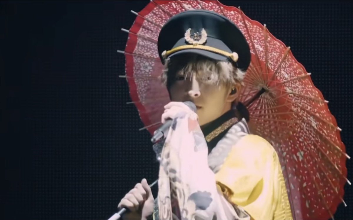 mk_jntyr's tweet photo. 前髪の長い吉田仁人も和装をする吉田仁人もいくらいてもいいです。なぜなら需要でしかないから。衣装としてのアレンジはありつつも、ちゃんと和装が似合う日本人男性ってとても素敵だと思うんです本気で。袴を着ている仁人くんもだいすきですよ…
#吉田仁人  #milk https://t.co/bM5ZYkYkFX