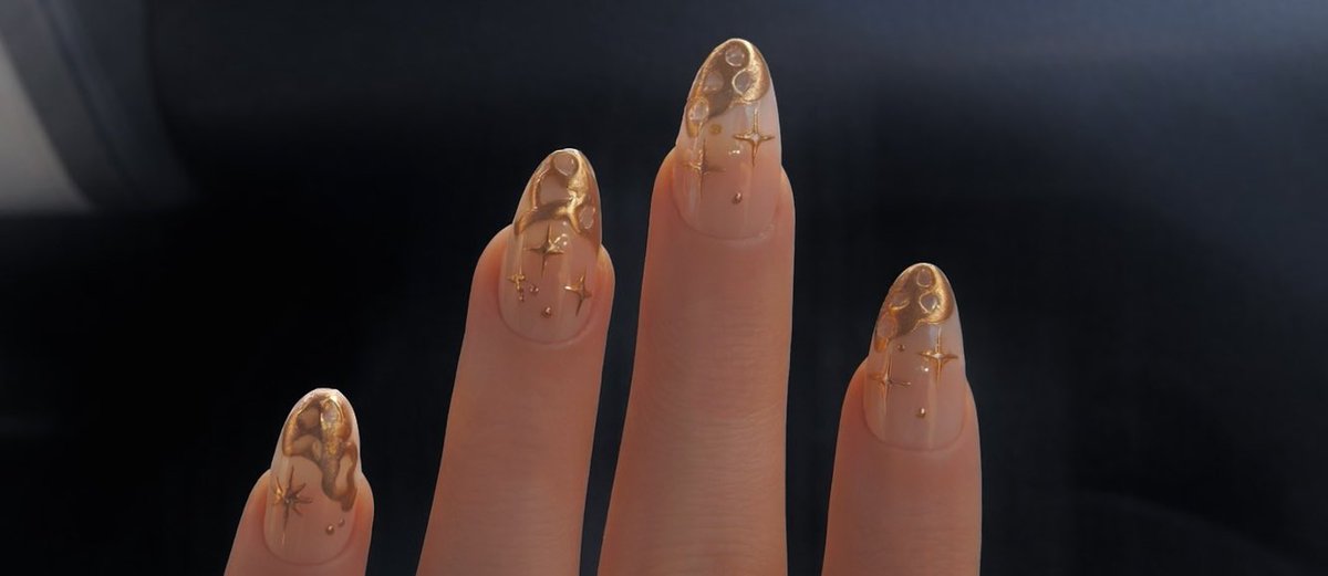 ───── tweet media