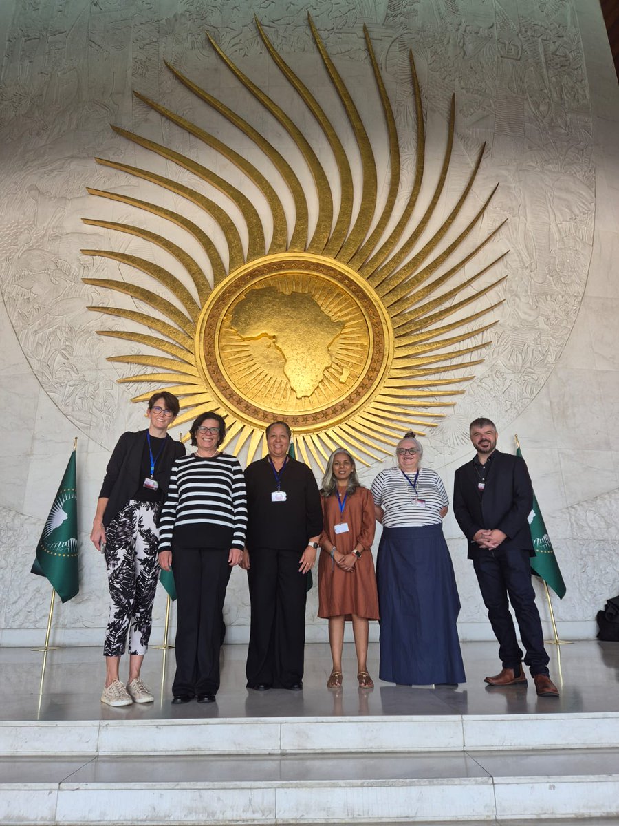 Flow Communications tweet media