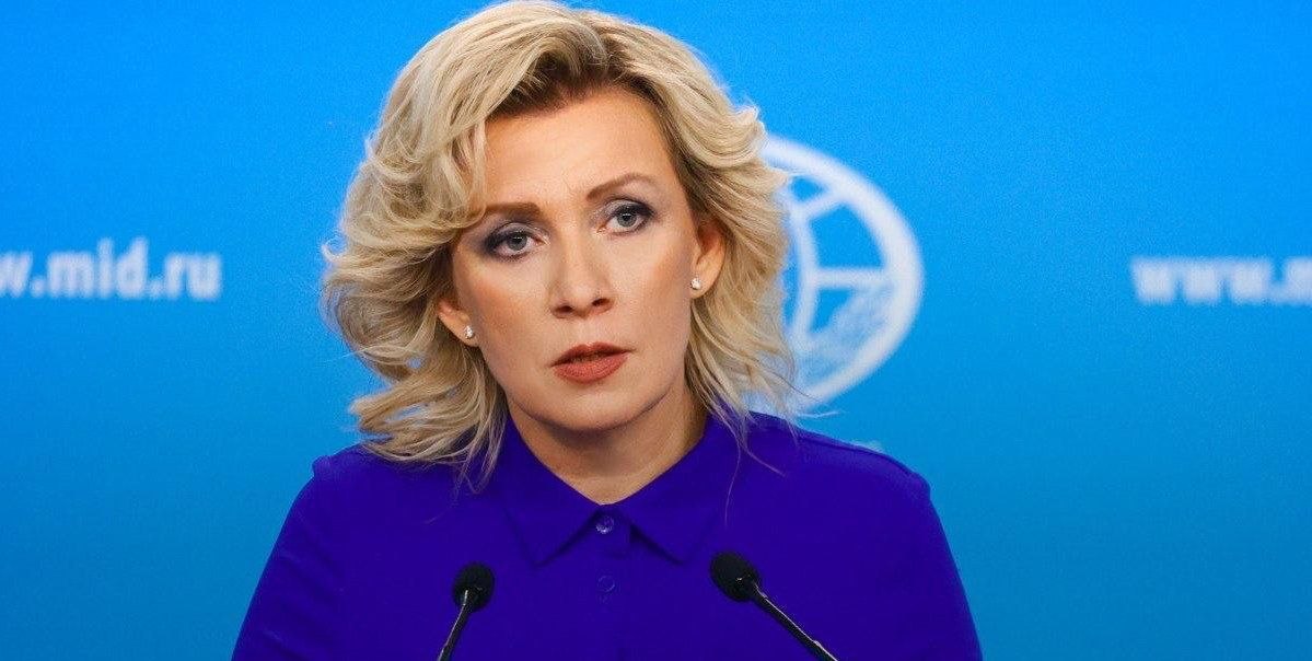 Lena___masHa's tweet image. "Le régime de #Kiev utilise du personnel médical pour torturer des prisonniers de guerre"

🗣#MariaZakharova

À Kiev, des médecins ont joué l'hymne national ukrainien à des soldats russes blessés au lieu de leur administrer une anesthésie ; des internes les ont utilisés pour leur
