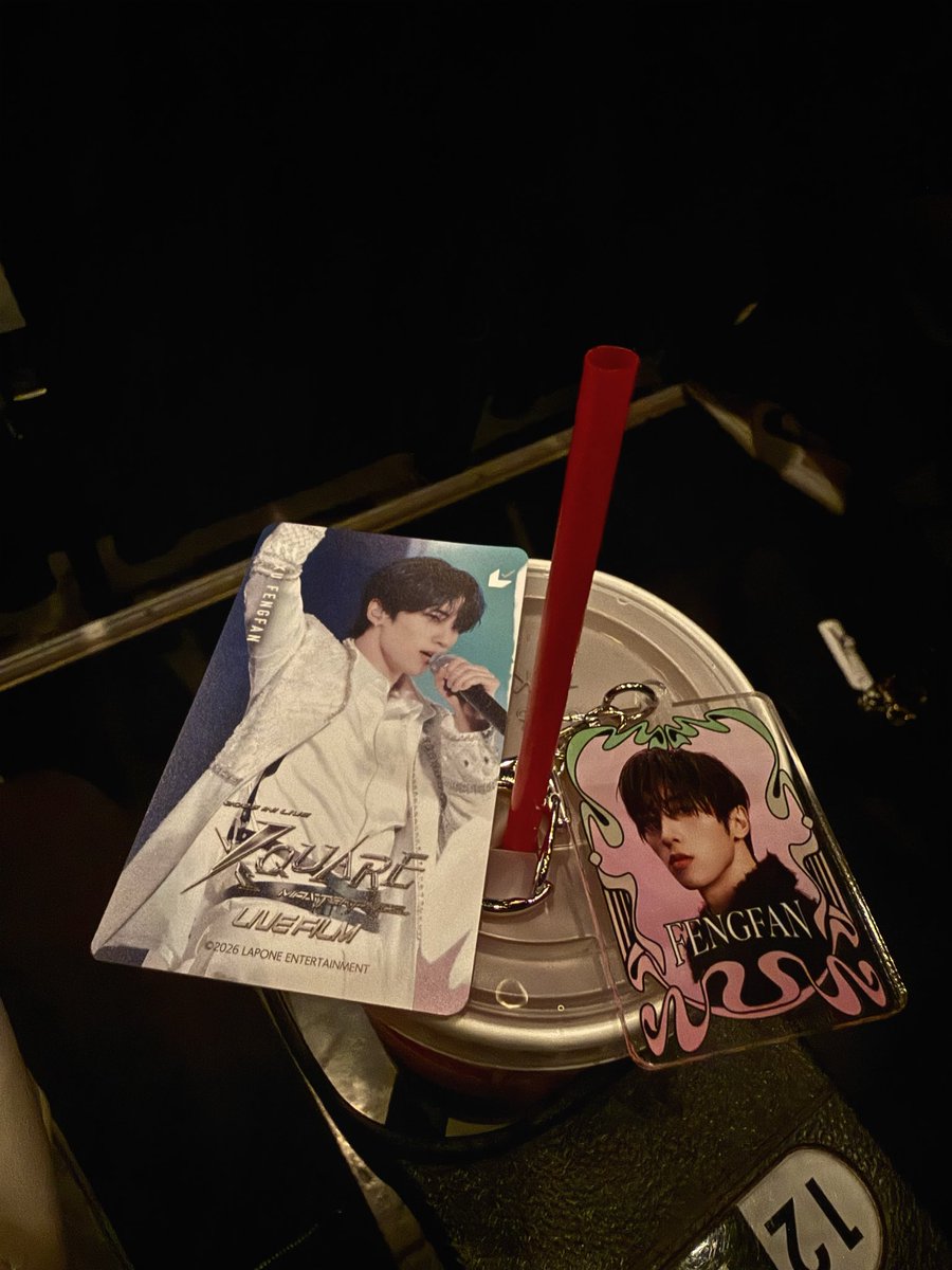 ぎゃう tweet media