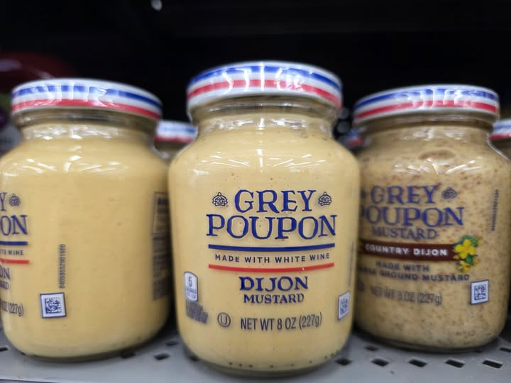 Papa Woof und Krampus und Bleaken tweet media