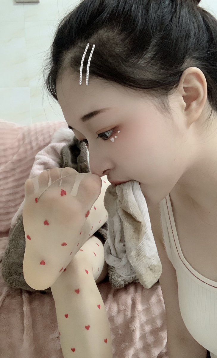 小小七 tweet media