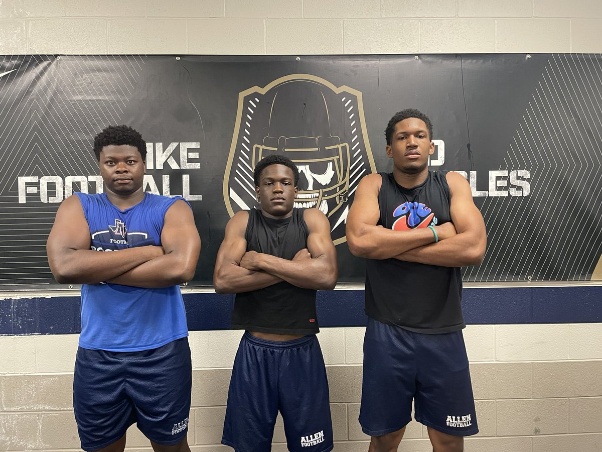 alleneaglesfb's tweet photo. 🦅LOTW &amp; BETTERs🦅

Congratulations to the following for EARNING Lifter of the Week (LOTW) &amp; Betters of the week! 🅰️🆙💪🏽

@AnjolaoluwaDara '28
Tyrone Taylor '27
@OkennaOzumba '27

#BTB | #RecruitTheA | @usnikefootball https://t.co/zAGDfAxPoa