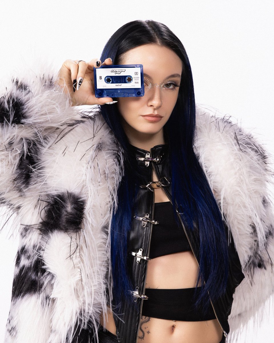 manifest tweet media