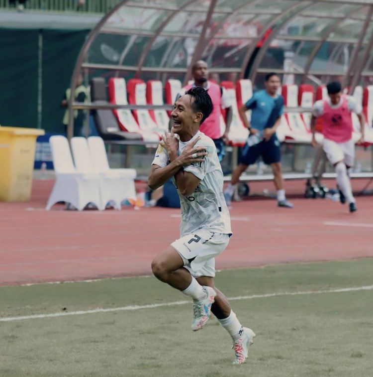 EL SOSMED tweet media