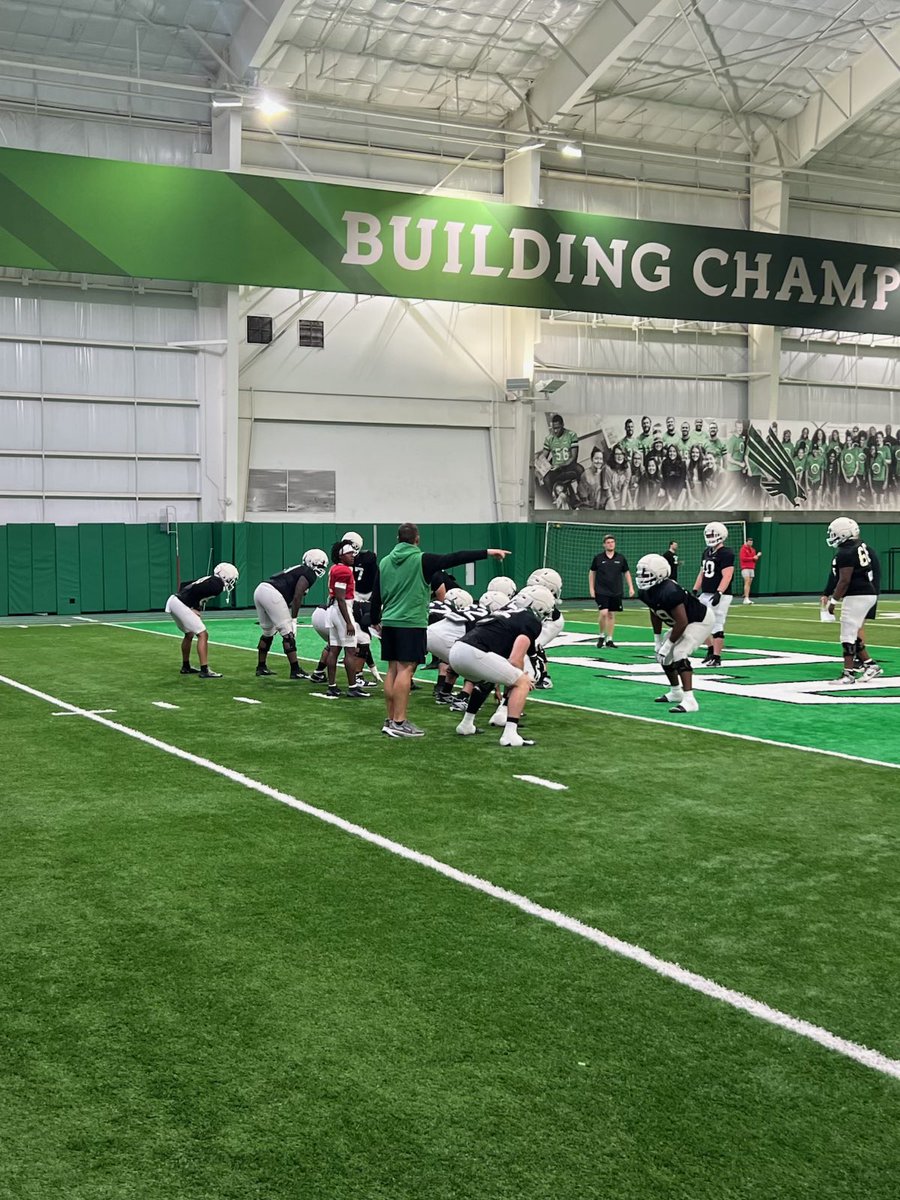 Molina Football tweet media