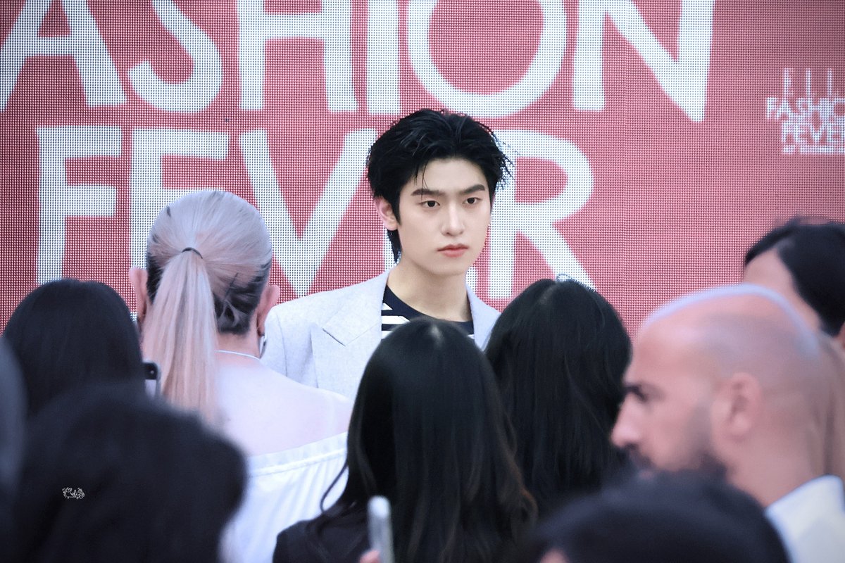 ᨐᵉˡⁱ tweet media