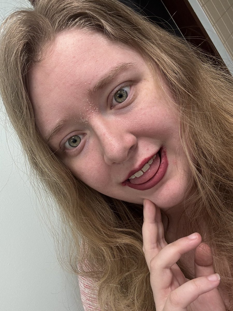 Sinny🌙 • she/her tweet media