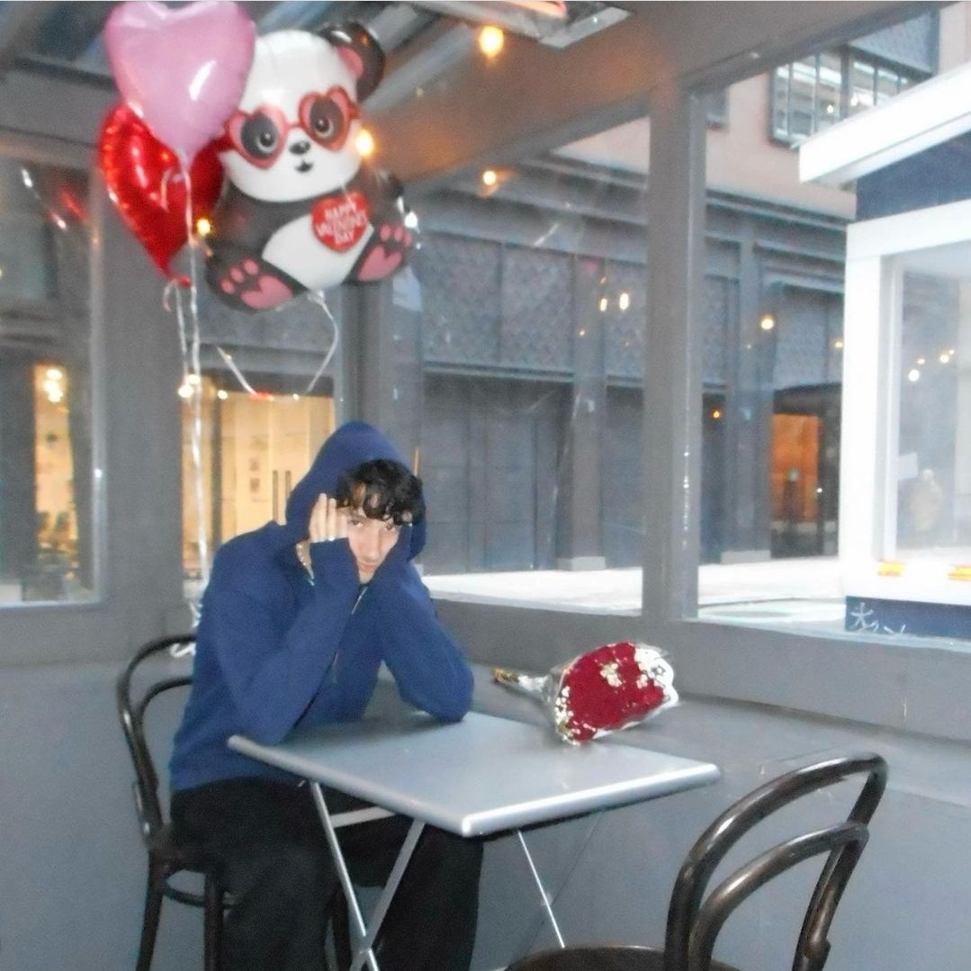 Jeremy Zucker Updates 🏠 tweet media