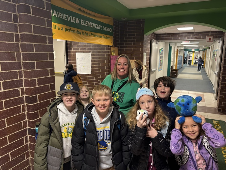 D66Elementary's tweet photo. Today we celebrate our incredible paraprofessionals. These wonderful staff members go above and beyond every day to support our students. Let's hear it for these heroes! https://t.co/nmoLj43kpL