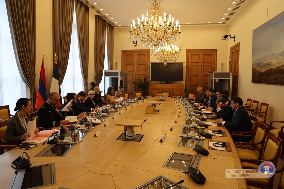 armenpress's tweet image. 🇦🇲#Armenian, 🇫🇷#French defense ministers to expand cooperation
armenpress.am/en/article/124…