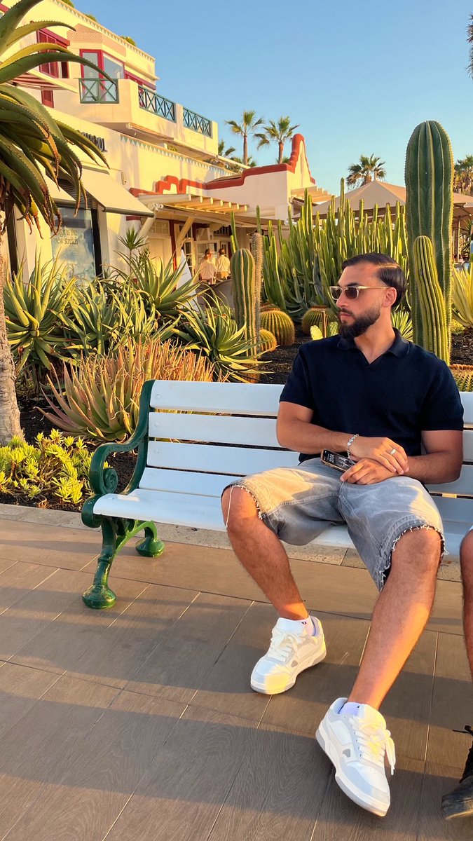 ╔ 愛 ╗ tweet media