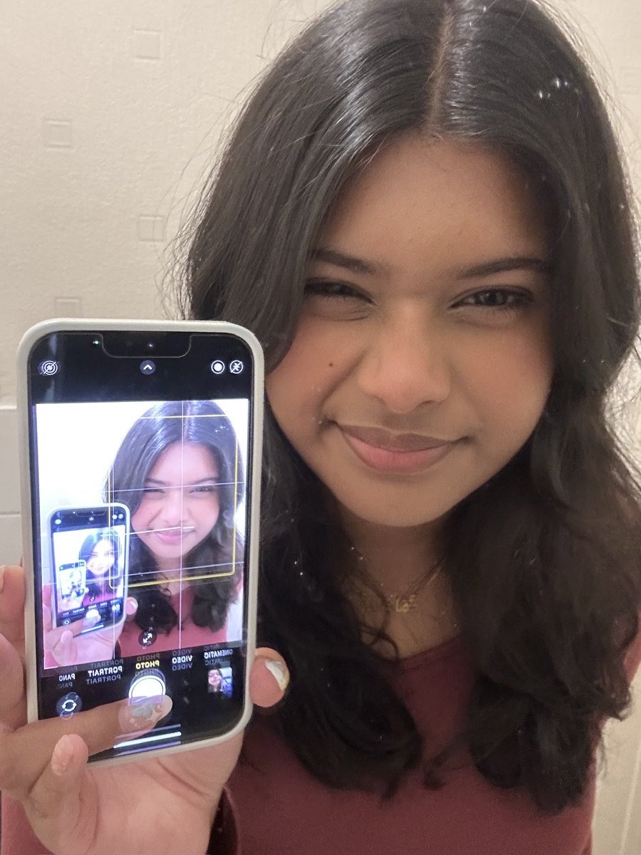 nayaa⁷⁺¹ is unique tweet media