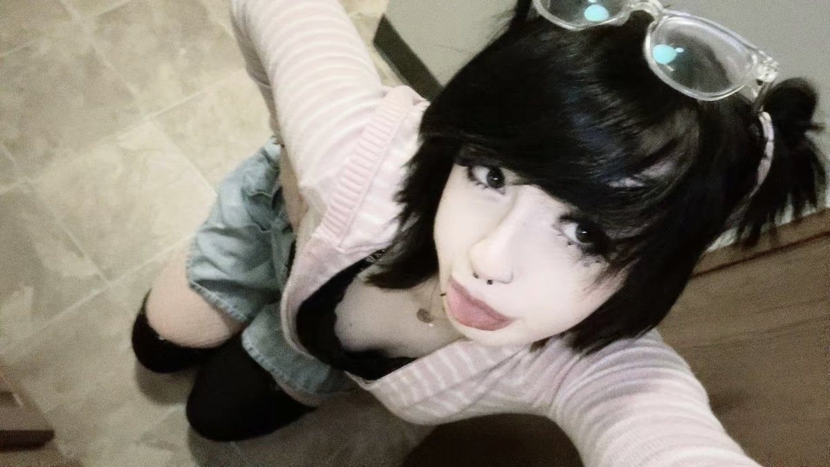 z. 🐾 is unique tweet media