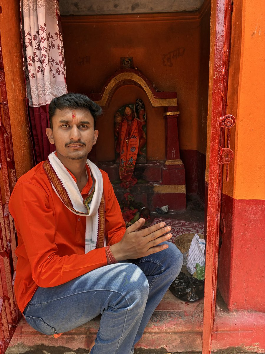 Harshkumar4001's tweet photo. आज रामनवमी के पावन अवसर पर पूजा-अर्चना कर अपने गाँव एवं अपने पैतृक गाँव पर श्रद्धा और आस्था के साथ धर्मध्वज स्थापित किया।🙏🙏

जय श्रीराम! 🚩 https://t.co/OBQDC1ZQf3