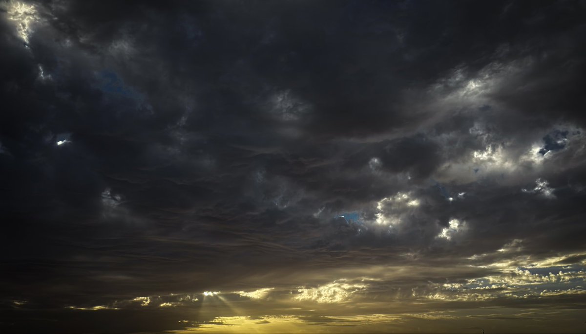 ☆ ☄︎ ☾ tweet media