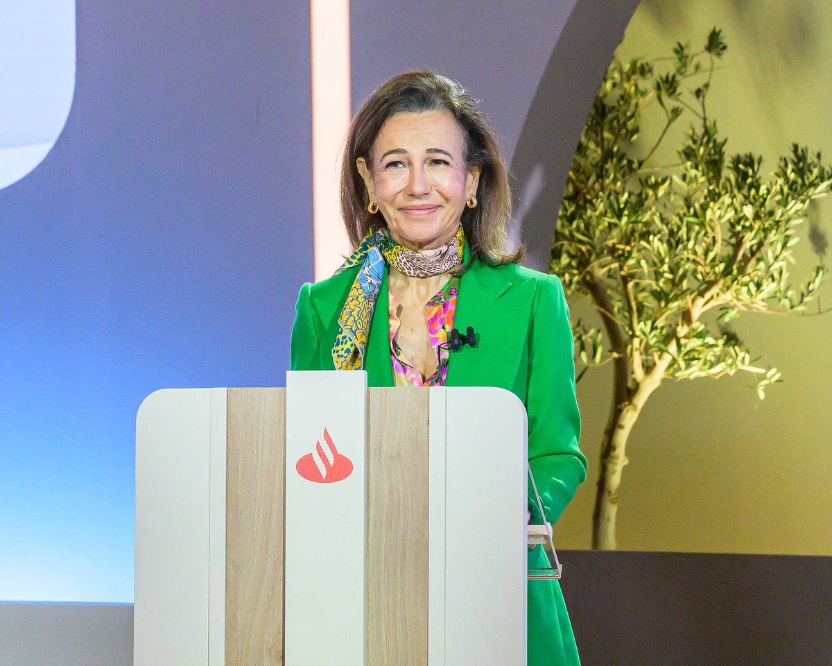 Ana Botín tweet media