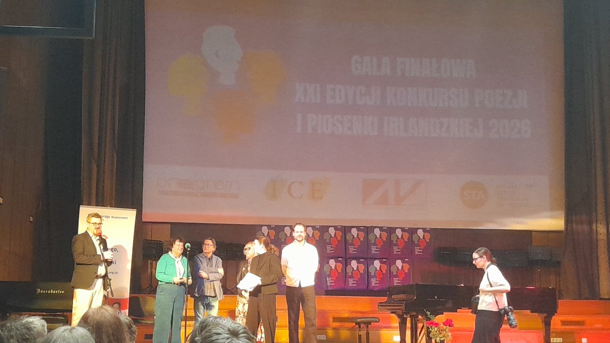 konsulat2000's tweet photo. Since many years we are present at the Irish Poetry &amp; Song Competition in Poznan https://t.co/Y68Pm3NJMl. Today 21st edition with the honorary patronage of @IrlEmbWarsaw and the Consulate. Very well done and we love to be again next year. Thanks to SJO Program.   @IEAmbPoland https://t.co/N79YqlT4wr