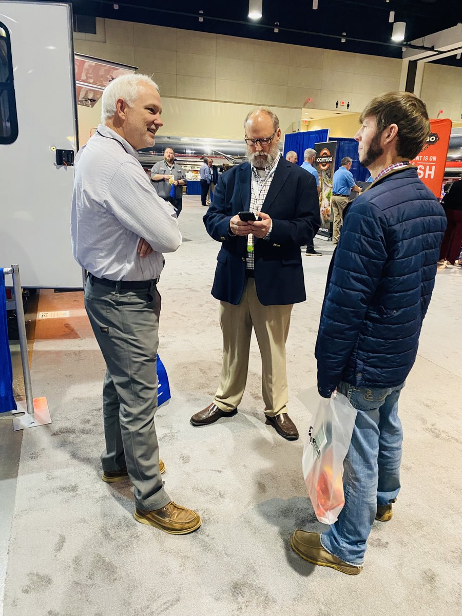 ClearpointCons1's tweet photo. Clearpoint Engineers enjoyed the opportunity to be part of the Mississippi Food and Fuel Expo in Biloxi this year.

Our team had a great time connecting with industry professionals and sharing how we support fuel and convenience store projects through site planning and design. https://t.co/QI0OLj55VC