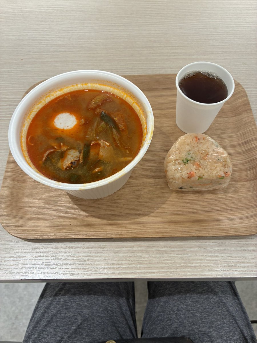 網谷青泉(あみや あおい) tweet media