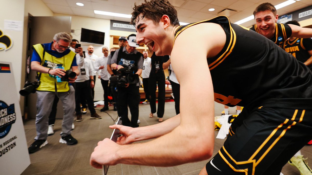 University of Iowa Alumni tweet media