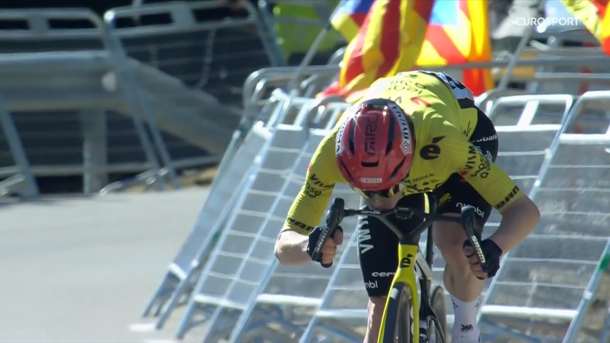 faustocoppi60's tweet photo. Jonas kissing a small Catalan flag sticker on his bars, right? What a nice gesture, visca!

#VoltaCatalunya105 https://t.co/QDZtQl9eSi